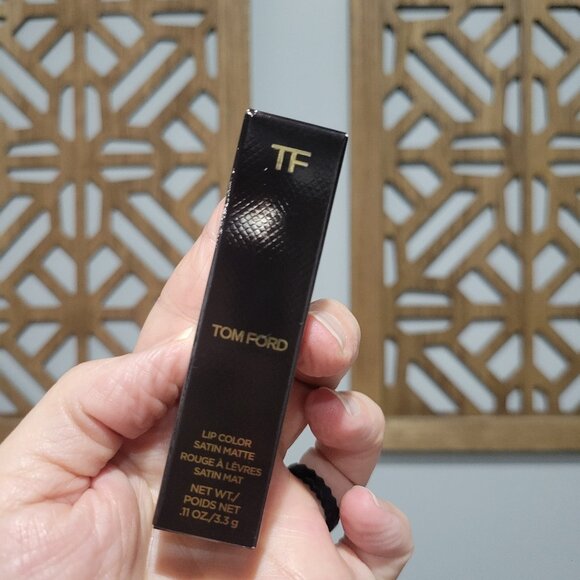 Tom Ford Lip Color Satin Matte Lipstick #27 Shameless 0.11oz / 3.3g Fresh NIB - Picture 1 of 7